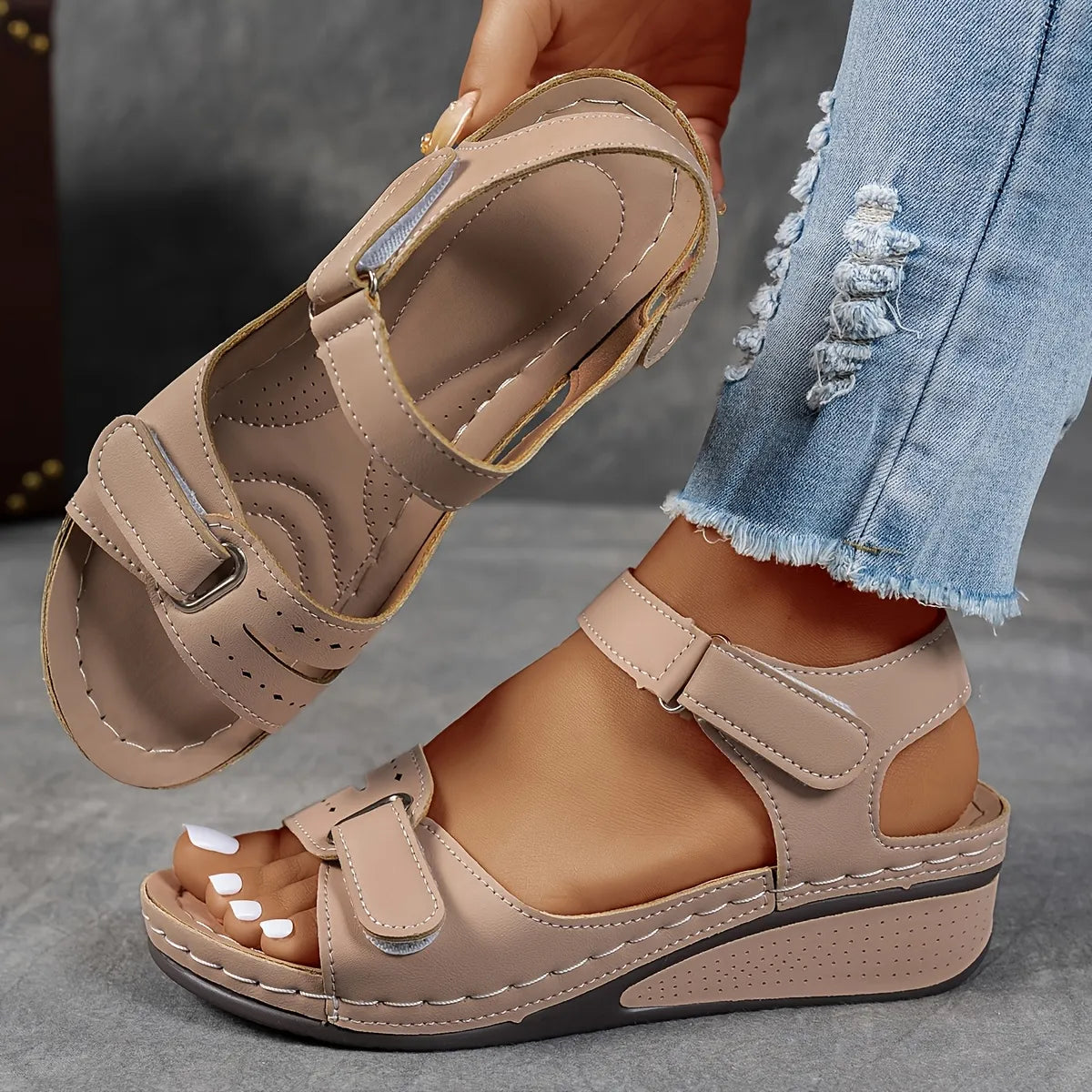 Sandales élégantes et orthopédiques tout confort pour femme