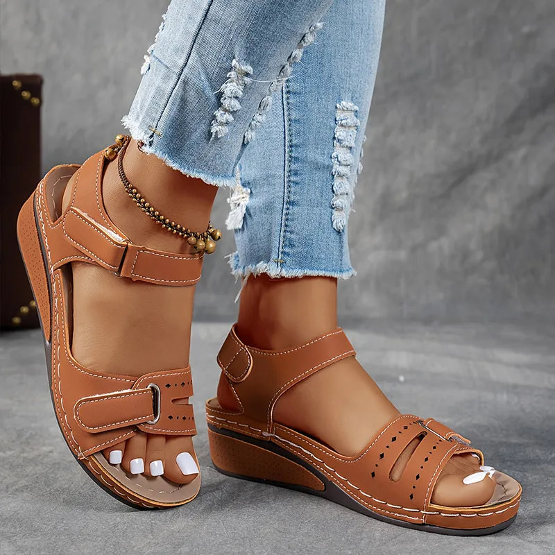 Sandales élégantes et orthopédiques tout confort pour femme