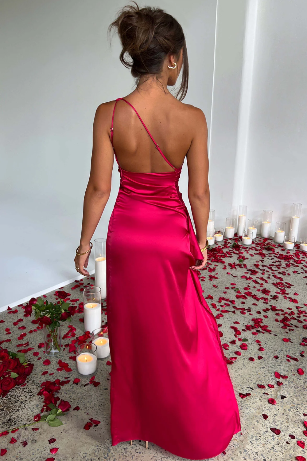 Loralei – Abendkleid mit Asymmetrischem Ausschnitt, Elegante Lange Abendmode