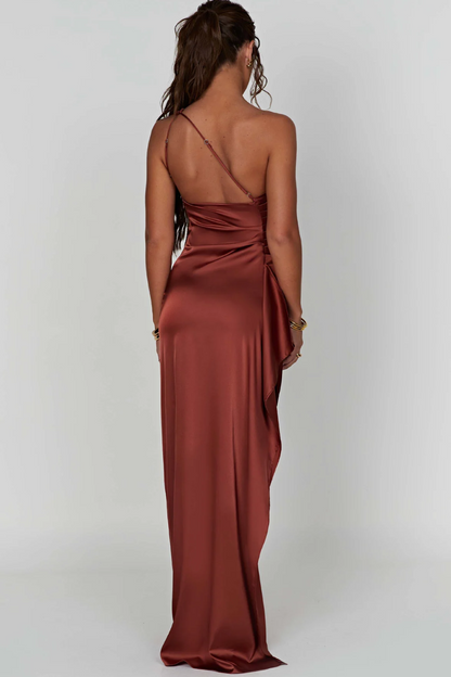 Loralei – Abendkleid mit Asymmetrischem Ausschnitt, Elegante Lange Abendmode