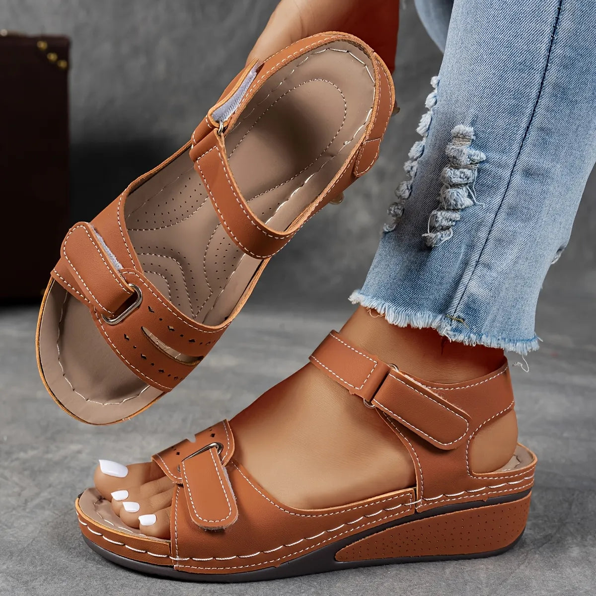 Sandales élégantes et orthopédiques tout confort pour femme