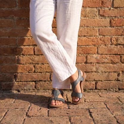 Lyria™ - Sandales ouvertes en cuir à confort orthopédique